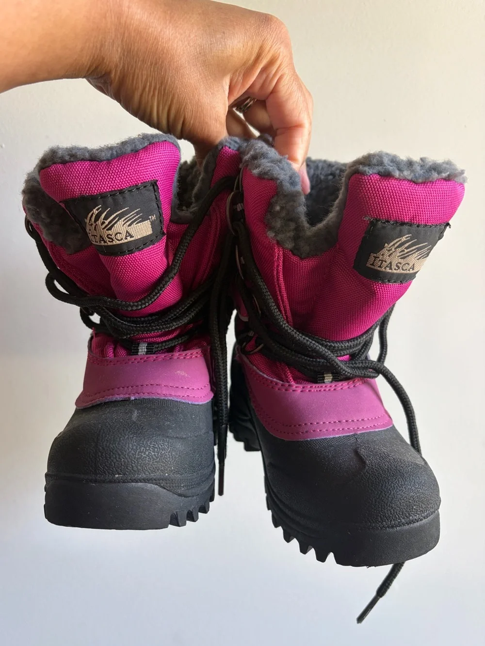 Itasca Snow Boots with Faux Fur Lining